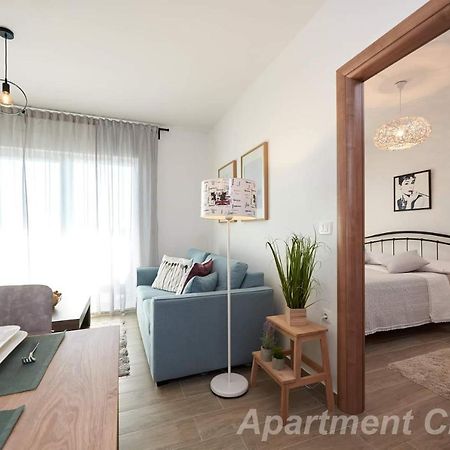 Luxury Apartment Charm With Pool Trogir Kültér fotó
