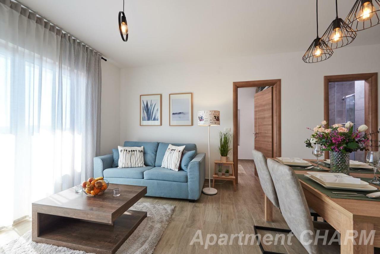 Luxury Apartment Charm With Pool Trogir Kültér fotó