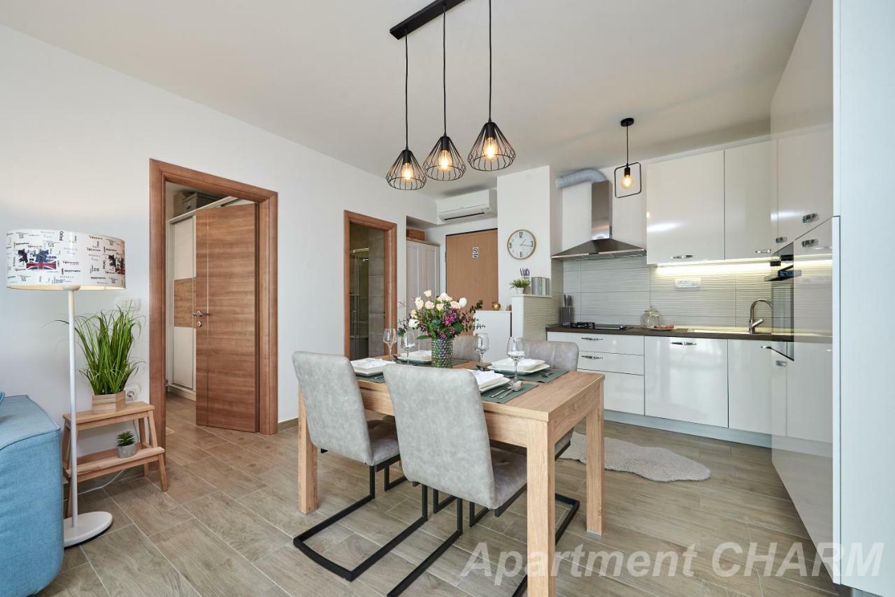 Luxury Apartment Charm With Pool Trogir Kültér fotó