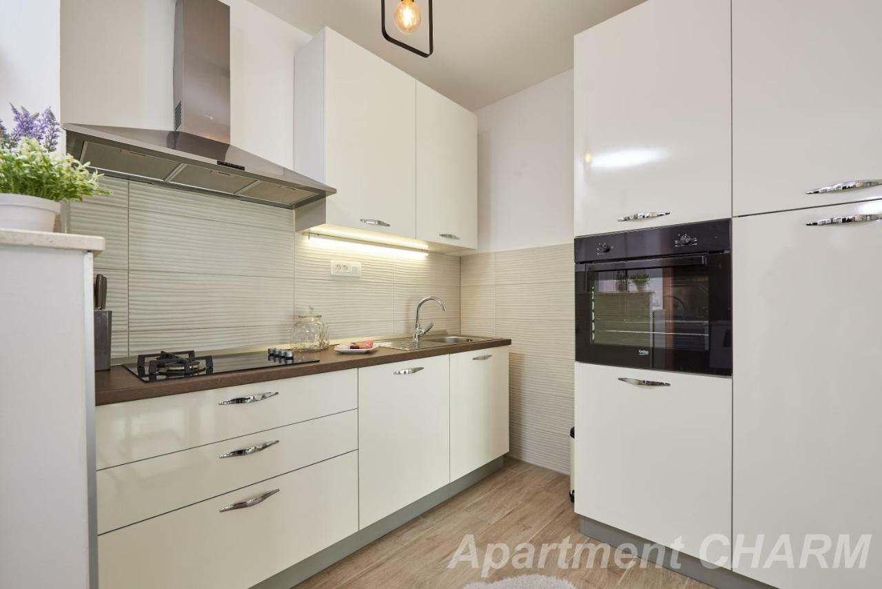 Luxury Apartment Charm With Pool Trogir Kültér fotó